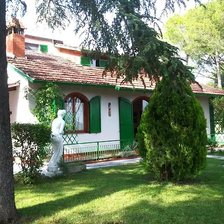 I Pini House * Magione