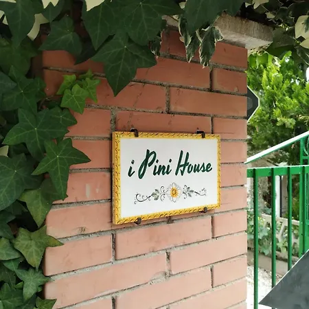 I Pini House בית נופש *