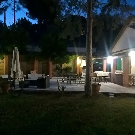 I Pini House 別荘 *